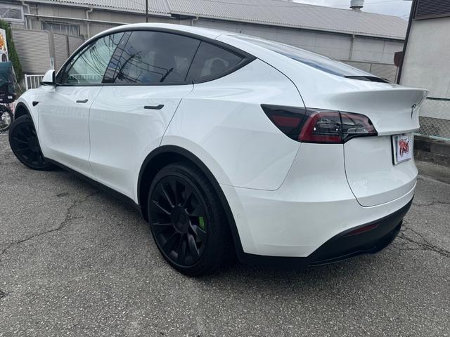 モデルY RWD 20インチAW オートパイロット ホワイトインテリア 白レザーシート 360°カメラ パノラマガラスルーフ オートパイロット オートトランク パワーシート ヒートポンプ FRコーナーセンサー ETC(35枚目)