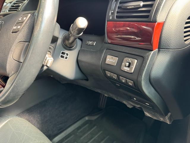 ＬＳ ＬＳ４６０　純正１８インチアルミホイール／ＥＴＣ／本革シート／シートヒーター／（5枚目）