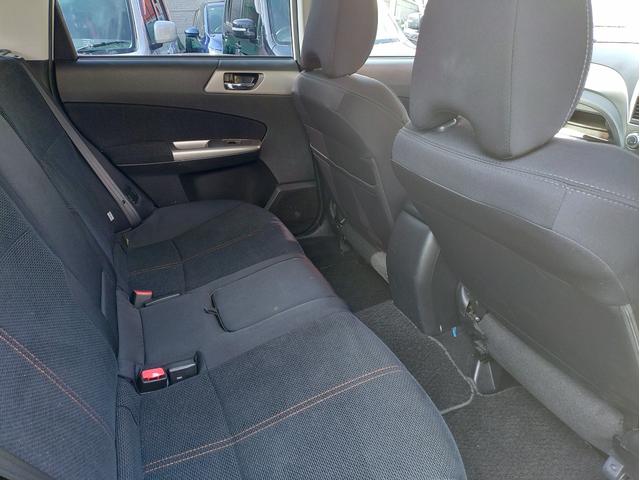 シートカバー　取り付け工賃６８００円〜　各種シートカバー　持ち込みもＯＫです