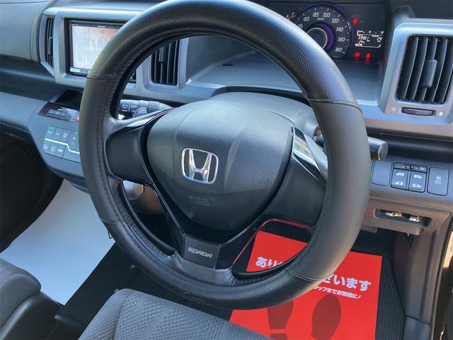 ステップワゴンスパーダ Ｚ　ユーザー買取　後席モニター　社外ナビ地デジＴＶバックカメラ　両側パワースライドドア　純正リヤスポイラー　純正アルミホイール　キセノンライト　フォグライト　内外装仕上げ済み（13枚目）