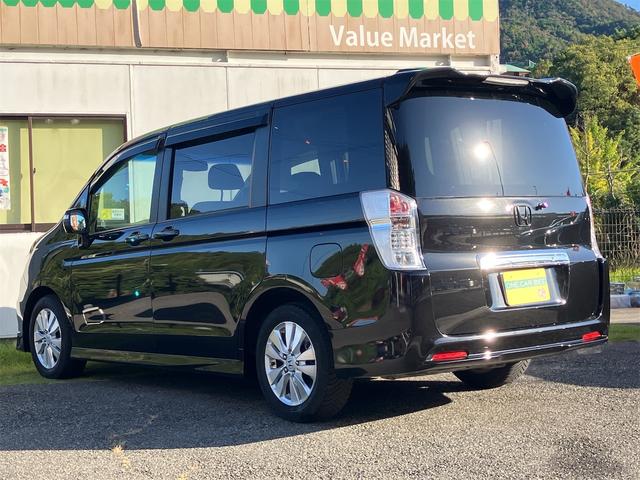 ステップワゴンスパーダ Ｚ　ユーザー買取　後席モニター　社外ナビ地デジＴＶバックカメラ　両側パワースライドドア　純正リヤスポイラー　純正アルミホイール　キセノンライト　フォグライト　内外装仕上げ済み（67枚目）