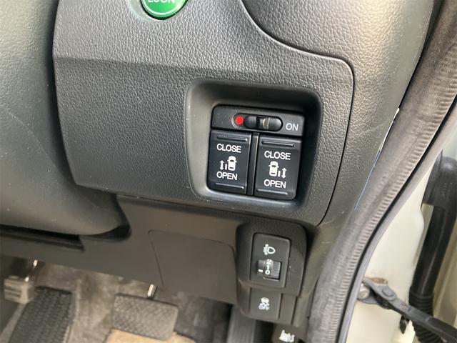 Ｎ－ＢＯＸ Ｇ・ターボＬパッケージ　ターボ車　純正ナビ　ＤＴＶブルートゥース機能　ＥＴＣ　バックカメラ　両側パワースライドドア　純正１４インチアルミ　横滑り防止　スマートキー　プッシュスタートボタン　内外装仕上げ済み（18枚目）