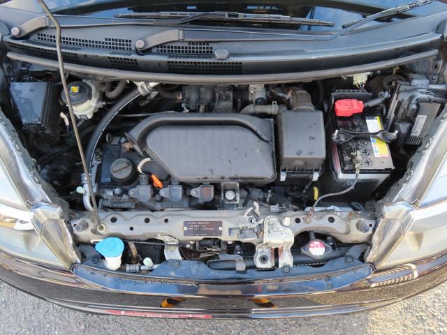 ライフ ディーバ　車検整備付　保証付　スマートキー　バックカメラ　ＥＴＣ　ＨＩＤライト　キーレスエントリ―　ＣＤオーディオ　ＦＭ／ＡＭ　アルミホイール　フルフラットシート　ベンチシート（19枚目）