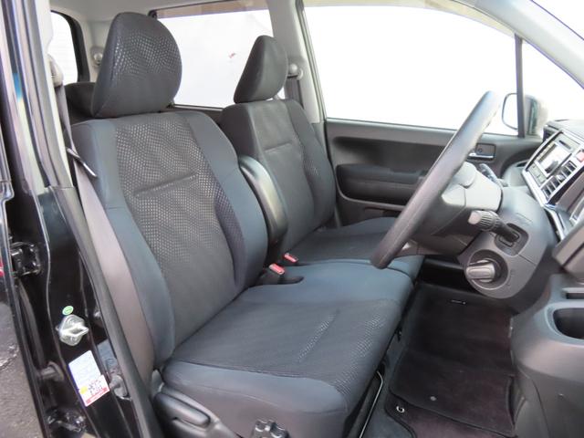 ライフ ディーバ　車検整備付　保証付　スマートキー　バックカメラ　ＥＴＣ　ＨＩＤライト　キーレスエントリ―　ＣＤオーディオ　ＦＭ／ＡＭ　アルミホイール　フルフラットシート　ベンチシート（21枚目）