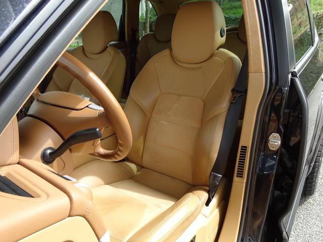 GTS 正規ディーラー車/左ハンドル/6速マニュアル/4WD/エアロ/電動ハーフレザーシート/社外HDDナビ 地デジ バックカメラ/21インチアルミ/キセノンライト(36枚目)