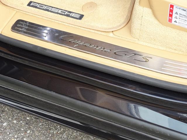 GTS 正規ディーラー車/左ハンドル/6速マニュアル/4WD/エアロ/電動ハーフレザーシート/社外HDDナビ 地デジ バックカメラ/21インチアルミ/キセノンライト(48枚目)