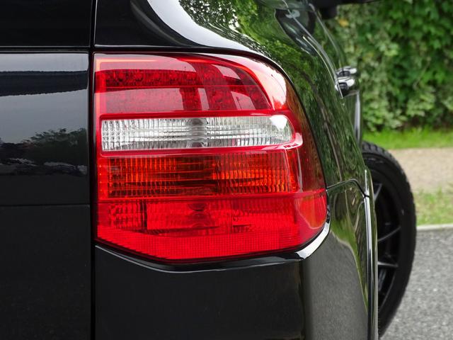 GTS 正規ディーラー車/左ハンドル/6速マニュアル/4WD/エアロ/電動ハーフレザーシート/社外HDDナビ 地デジ バックカメラ/21インチアルミ/キセノンライト(60枚目)