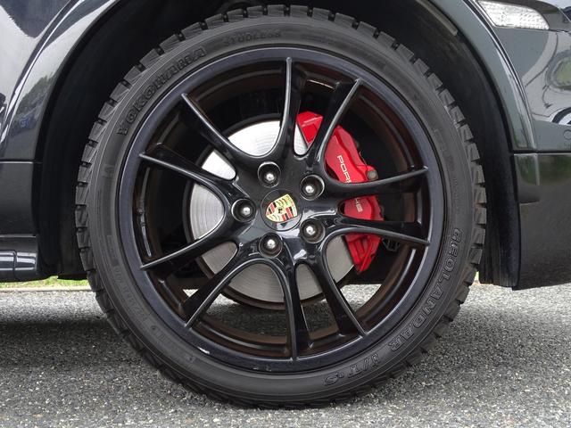GTS 正規ディーラー車/左ハンドル/6速マニュアル/4WD/エアロ/電動ハーフレザーシート/社外HDDナビ 地デジ バックカメラ/21インチアルミ/キセノンライト(74枚目)