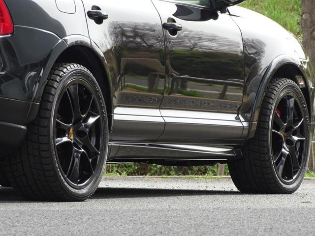 GTS 正規ディーラー車/左ハンドル/6速マニュアル/4WD/エアロ/電動ハーフレザーシート/社外HDDナビ 地デジ バックカメラ/21インチアルミ/キセノンライト(78枚目)