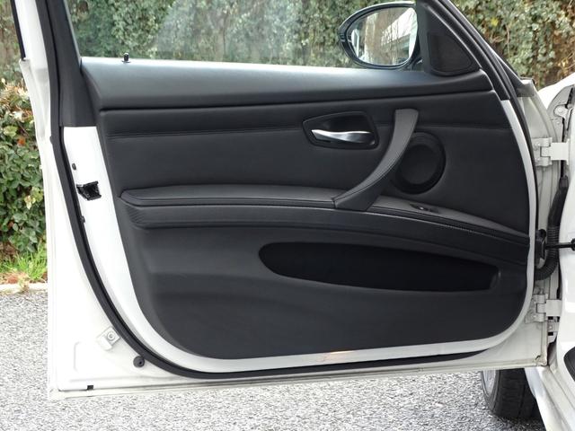 M3 セダン 正規ディーラー車/右ハンドル/アルピンホワイト/E90最終/V8エンジン/MドライブPKG/黒革シート/純正ナビ 走行中地デジ バックカメラ/ドラレコ/レーダー/保証書 取説 純正スペアキー(51枚目)