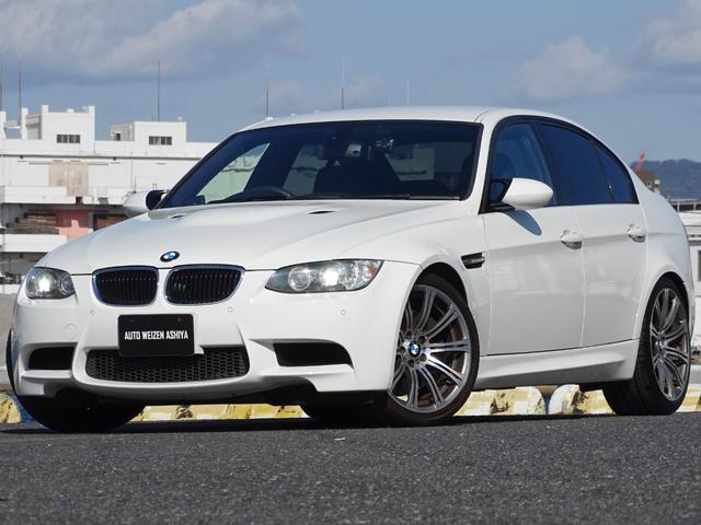M3 セダン 正規ディーラー車/右ハンドル/アルピンホワイト/E90最終/V8エンジン/MドライブPKG/黒革シート/純正ナビ 走行中地デジ バックカメラ/ドラレコ/レーダー/保証書 取説 純正スペアキー(80枚目)