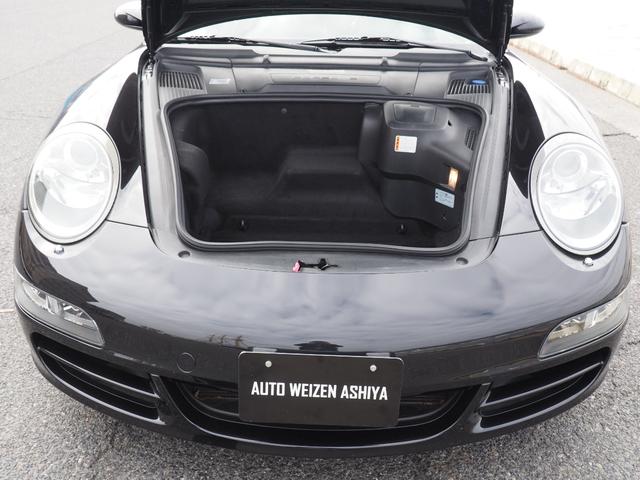 ９１１ ９１１カレラ　正規ディーラーにて９４８７１ｋｍ時エンジ新品交換（実走行４３０００ｋｍ）／インタミシャフト交換済み／左Ｈ／黒革シート／カロッツェリアナビ／禁煙車／ご希望のプライス積極的にお寄せください（60枚目）