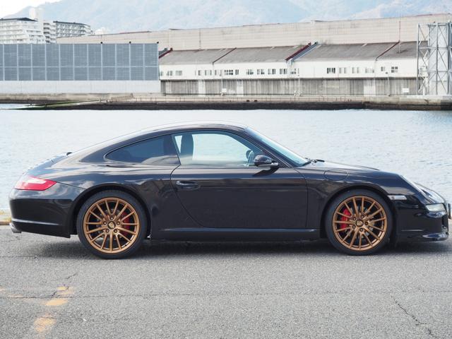 ９１１エクシクルーシブエディション特別限定車／限定７５台／　９９６５０ｋｍ時エンジフルオーバーホール（実走行３１８５０ｋｍ）／プーリードライブベルトバッテリー交換／左Ｈ／専用テリア内装／外マフラーＳＰキャタライザー／ナビ／ご希望のプライス積極的にお寄せください(4枚目)