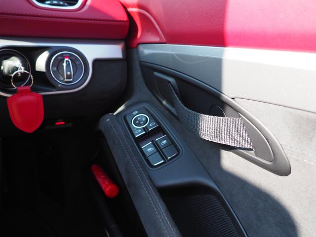 718スパイダー 718スパイダー/右H/スポクロ/スポエグ/シートヒーター/ /Pアシスト/Bカメラ/電動可倒式ドアミラー/20インチアルミホイール/レッドキャリパー/360℃純正ドラレコ/ETC2/室内保管/雨天未使用/禁煙車/ディーラー車検ポルシェ保証延長済車両/スぺキー有(18枚目)