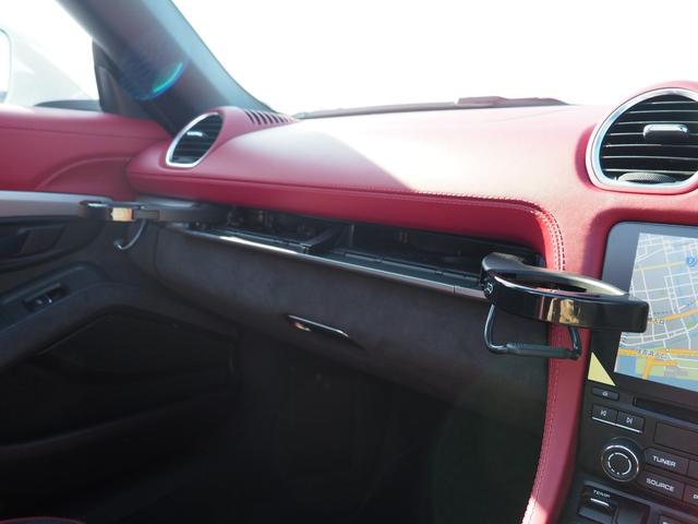 718スパイダー 718スパイダー/右H/スポクロ/スポエグ/シートヒーター/ /Pアシスト/Bカメラ/電動可倒式ドアミラー/20インチアルミホイール/レッドキャリパー/360℃純正ドラレコ/ETC2/室内保管/雨天未使用/禁煙車/ディーラー車検ポルシェ保証延長済車両/スぺキー有(22枚目)