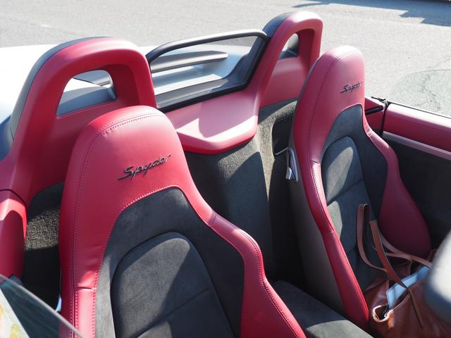 718スパイダー 718スパイダー/右H/スポクロ/スポエグ/シートヒーター/ /Pアシスト/Bカメラ/電動可倒式ドアミラー/20インチアルミホイール/レッドキャリパー/360℃純正ドラレコ/ETC2/室内保管/雨天未使用/禁煙車/ディーラー車検ポルシェ保証延長済車両/スぺキー有(26枚目)