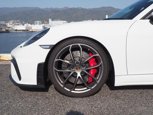 718スパイダー 718スパイダー/右H/スポクロ/スポエグ/シートヒーター/ /Pアシスト/Bカメラ/電動可倒式ドアミラー/20インチアルミホイール/レッドキャリパー/360℃純正ドラレコ/ETC2/室内保管/雨天未使用/禁煙車/ディーラー車検ポルシェ保証延長済車両/スぺキー有(31枚目)
