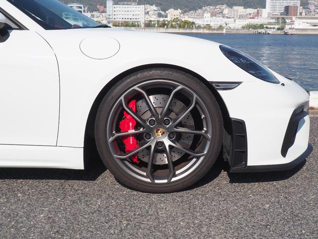 718スパイダー 718スパイダー/右H/スポクロ/スポエグ/シートヒーター/ /Pアシスト/Bカメラ/電動可倒式ドアミラー/20インチアルミホイール/レッドキャリパー/360℃純正ドラレコ/ETC2/室内保管/雨天未使用/禁煙車/ディーラー車検ポルシェ保証延長済車両/スぺキー有(36枚目)