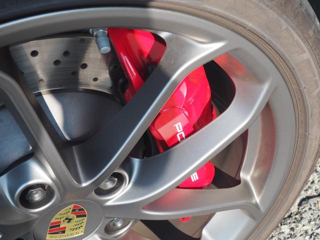 718スパイダー 718スパイダー/右H/スポクロ/スポエグ/シートヒーター/ /Pアシスト/Bカメラ/電動可倒式ドアミラー/20インチアルミホイール/レッドキャリパー/360℃純正ドラレコ/ETC2/室内保管/雨天未使用/禁煙車/ディーラー車検ポルシェ保証延長済車両/スぺキー有(38枚目)