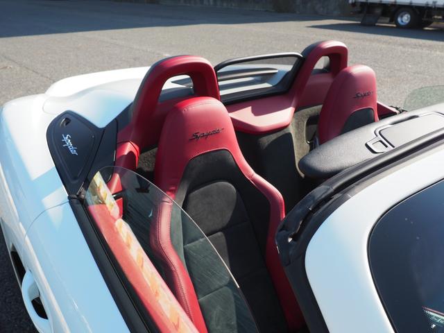 718スパイダー 718スパイダー/右H/スポクロ/スポエグ/シートヒーター/ /Pアシスト/Bカメラ/電動可倒式ドアミラー/20インチアルミホイール/レッドキャリパー/360℃純正ドラレコ/ETC2/室内保管/雨天未使用/禁煙車/ディーラー車検ポルシェ保証延長済車両/スぺキー有(56枚目)