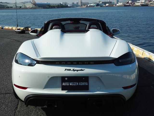 718スパイダー 718スパイダー/右H/スポクロ/スポエグ/シートヒーター/ /Pアシスト/Bカメラ/電動可倒式ドアミラー/20インチアルミホイール/レッドキャリパー/360℃純正ドラレコ/ETC2/室内保管/雨天未使用/禁煙車/ディーラー車検ポルシェ保証延長済車両/スぺキー有(77枚目)