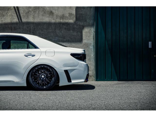 マークＸ プレミアム　ＣＲ＋ＶＡＣＡＮＣＥＳザブラックエディション　新品Ｇｓフロントバンパー前後　新品３眼シーケンシャルヘッドライト　新品１９インチホイール　新品タイヤ　新品フルタップ減衰調整付車高調　柿本マフラー（66枚目）