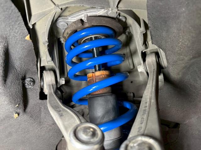 A7スポーツバック 2.0TFSIクワトロ Sラインパッケージ 4WD VOSSEN20インチAW 新品MARVINローダウンサス サンルーフ 社外4本出しマフラー(42枚目)