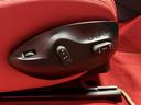 スポーツ　赤革　カーボンインテリア　ベージュ幌　可変バルブマフラー　スペアキー　イエローキャリパー　純正２０インチＡＷ　カーボンステアリング（68枚目）