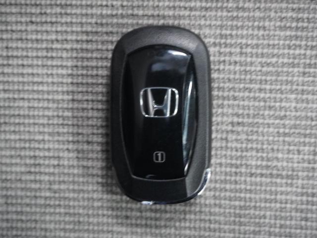 N-BOX ベースグレード 2年保証ナビDレコRカメETC両電扉BT地デジ 衝突軽減システム スマートキ- カーテンエアバック イモビライザー ECOモード 横滑り防止 オートクルーズ LEDヘッドライト キーフリー リアカメラ(19枚目)