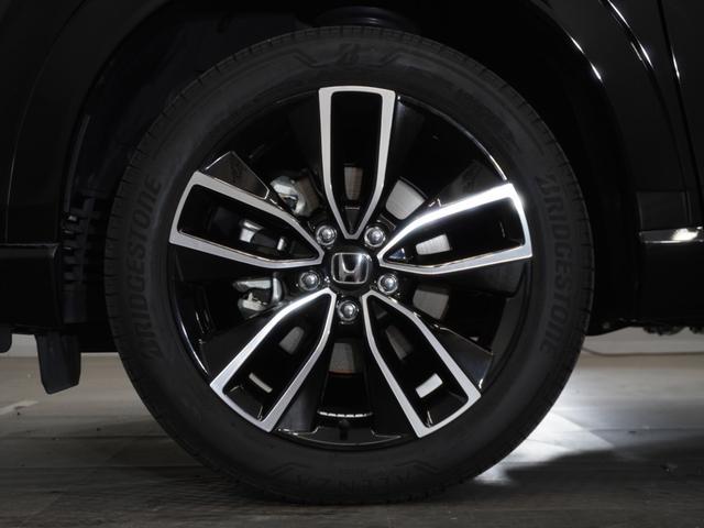 ヴェゼル ｅ：ＨＥＶＺ　２年保証ナビＤレコＲカメＥＴＣ２．０クルコン　衝突回避支援ブレーキ機能　スマキ　Ｐトランク　フルオートエアコン　エアバッグ　両席エアバック　パワーウィンドウ　ＬＥＤランプ　ソナー　クルーズＣ　ＥＴＣ付（25枚目）