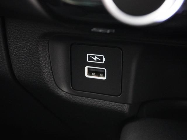 ヴェゼル ｅ：ＨＥＶＺ　２年保証ナビＤレコＲカメＥＴＣ２．０クルコン　衝突回避支援ブレーキ機能　スマキ　Ｐトランク　フルオートエアコン　エアバッグ　両席エアバック　パワーウィンドウ　ＬＥＤランプ　ソナー　クルーズＣ　ＥＴＣ付（53枚目）