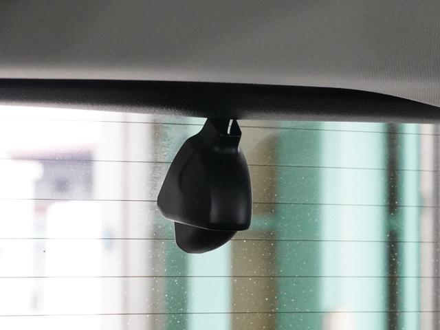 オデッセイハイブリッド ｅ：ＨＥＶアブソルート・ＥＸ　１年保証ナビ全周囲カメＤレコＥＴＣ両電扉ＢＴ　ＬＥＤライト　シ－トヒ－タ－　両側ＰＳＤ　パワ－シ－ト　Ｐアシスト　フルセグ　アイドルストップ　クルーズコントロール　ＤＶＤ再生機能　３列シート　キーレス（6枚目）