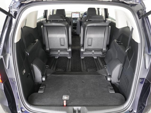 オデッセイハイブリッド ｅ：ＨＥＶアブソルート・ＥＸ　１年保証ナビ全周囲カメＤレコＥＴＣ両電扉ＢＴ　ＬＥＤライト　シ－トヒ－タ－　両側ＰＳＤ　パワ－シ－ト　Ｐアシスト　フルセグ　アイドルストップ　クルーズコントロール　ＤＶＤ再生機能　３列シート　キーレス（33枚目）