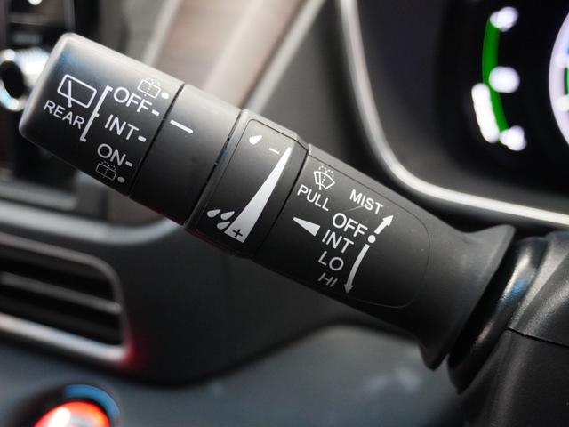 オデッセイハイブリッド ｅ：ＨＥＶアブソルート・ＥＸ　１年保証ナビ全周囲カメＤレコＥＴＣ両電扉ＢＴ　ＬＥＤライト　シ－トヒ－タ－　両側ＰＳＤ　パワ－シ－ト　Ｐアシスト　フルセグ　アイドルストップ　クルーズコントロール　ＤＶＤ再生機能　３列シート　キーレス（41枚目）