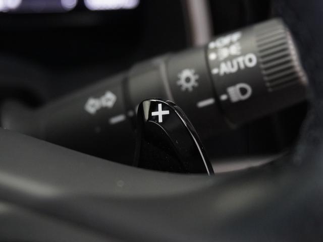 シャトル ハイブリッドＺホンダセンシング　２年保証ナビＲカメＥＴＣクルコンＢＴ地デジＬＥＤ　衝突軽減　カーテンエアバック　ＬＥＤライト　前席シートヒーター　イモビ　Ｂカメラ　ＵＳＢ接続　ＤＶＤ　パワーウィンドウ　ナビＴＶ　スマートキー　禁煙車（9枚目）