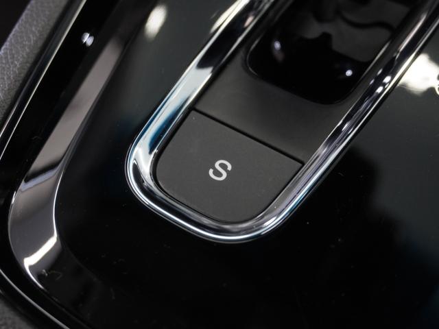 シャトル ハイブリッドＺホンダセンシング　２年保証ナビＲカメＥＴＣクルコンＢＴ地デジＬＥＤ　衝突軽減　カーテンエアバック　ＬＥＤライト　前席シートヒーター　イモビ　Ｂカメラ　ＵＳＢ接続　ＤＶＤ　パワーウィンドウ　ナビＴＶ　スマートキー　禁煙車（10枚目）