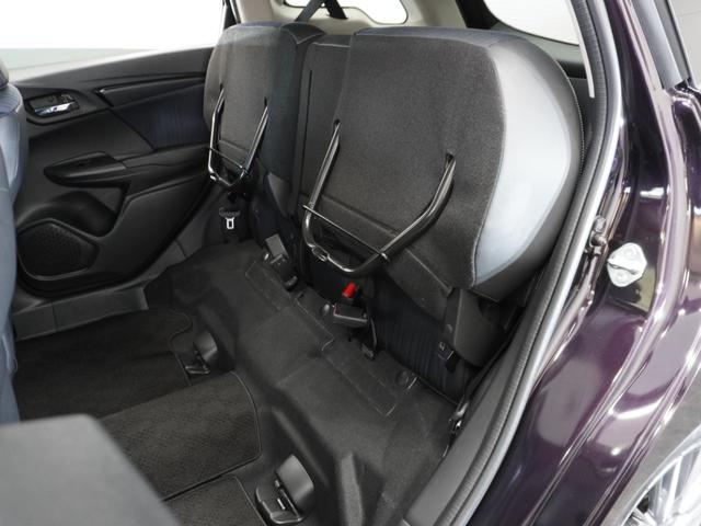 シャトル ハイブリッドＺホンダセンシング　２年保証ナビＲカメＥＴＣクルコンＢＴ地デジＬＥＤ　衝突軽減　カーテンエアバック　ＬＥＤライト　前席シートヒーター　イモビ　Ｂカメラ　ＵＳＢ接続　ＤＶＤ　パワーウィンドウ　ナビＴＶ　スマートキー　禁煙車（24枚目）