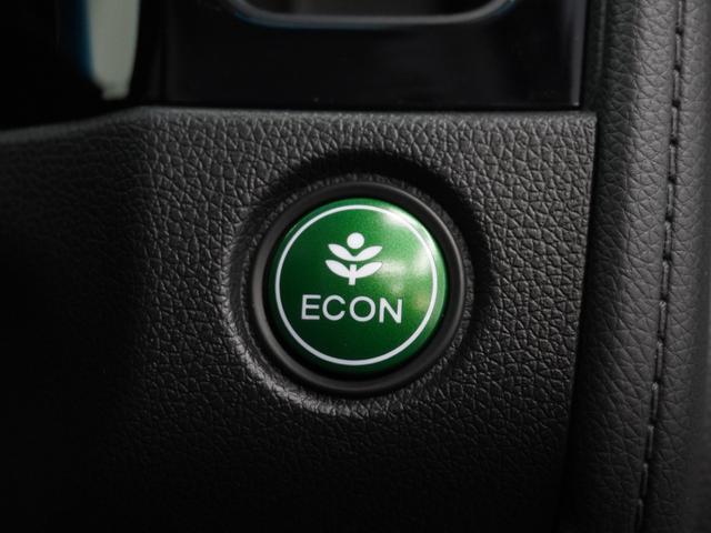 シャトル ハイブリッドＺホンダセンシング　２年保証ナビＲカメＥＴＣクルコンＢＴ地デジＬＥＤ　衝突軽減　カーテンエアバック　ＬＥＤライト　前席シートヒーター　イモビ　Ｂカメラ　ＵＳＢ接続　ＤＶＤ　パワーウィンドウ　ナビＴＶ　スマートキー　禁煙車（34枚目）