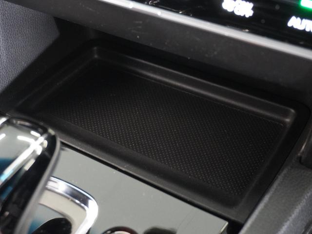 シャトル ハイブリッドＺホンダセンシング　２年保証ナビＲカメＥＴＣクルコンＢＴ地デジＬＥＤ　衝突軽減　カーテンエアバック　ＬＥＤライト　前席シートヒーター　イモビ　Ｂカメラ　ＵＳＢ接続　ＤＶＤ　パワーウィンドウ　ナビＴＶ　スマートキー　禁煙車（47枚目）