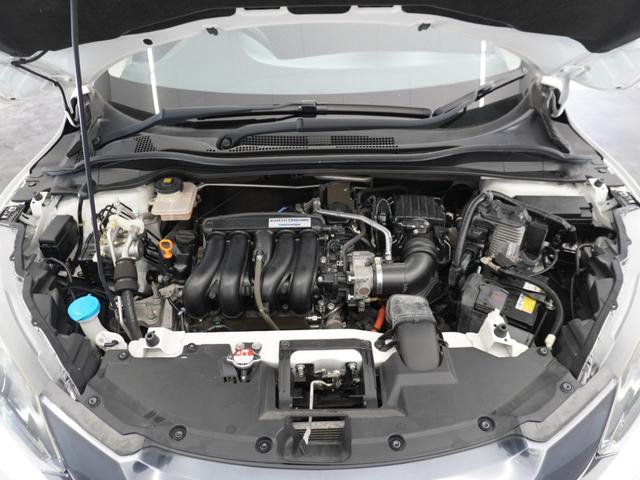 ヴェゼル ハイブリッドＸ　１年保証ナビＲカメＥＴＣクルコンＢＴ地デジＬＥＤ　リヤカメラ　ＥＴＣ付き　Ａクルーズ　セキュリティアラーム　ＶＳＡ　アイドリングＳＴＯＰ　ナビＴＶ　スマートキ　サイドエアバッグ　ＤＶＤ再生機能　ＡＡＣ（17枚目）