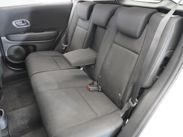 ヴェゼル ハイブリッドＸ　１年保証ナビＲカメＥＴＣクルコンＢＴ地デジＬＥＤ　リヤカメラ　ＥＴＣ付き　Ａクルーズ　セキュリティアラーム　ＶＳＡ　アイドリングＳＴＯＰ　ナビＴＶ　スマートキ　サイドエアバッグ　ＤＶＤ再生機能　ＡＡＣ（19枚目）