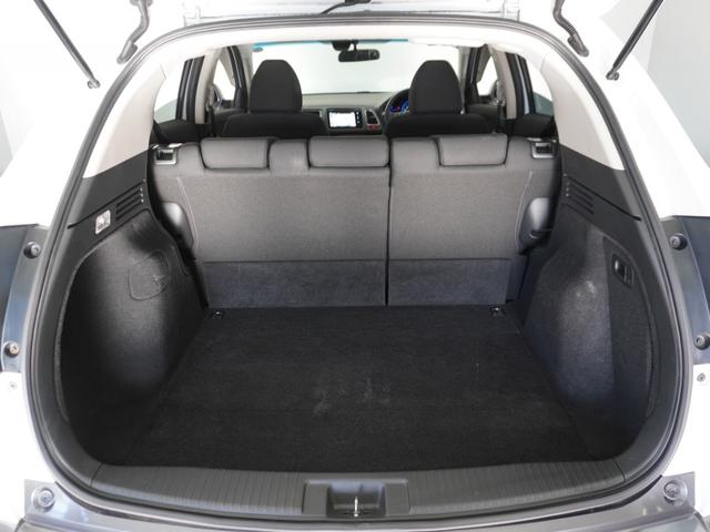 ヴェゼル ハイブリッドＸ　１年保証ナビＲカメＥＴＣクルコンＢＴ地デジＬＥＤ　リヤカメラ　ＥＴＣ付き　Ａクルーズ　セキュリティアラーム　ＶＳＡ　アイドリングＳＴＯＰ　ナビＴＶ　スマートキ　サイドエアバッグ　ＤＶＤ再生機能　ＡＡＣ（21枚目）