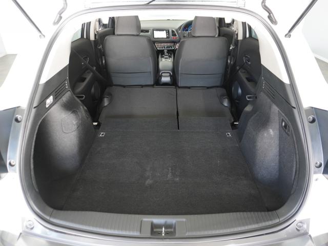 ヴェゼル ハイブリッドＸ　１年保証ナビＲカメＥＴＣクルコンＢＴ地デジＬＥＤ　リヤカメラ　ＥＴＣ付き　Ａクルーズ　セキュリティアラーム　ＶＳＡ　アイドリングＳＴＯＰ　ナビＴＶ　スマートキ　サイドエアバッグ　ＤＶＤ再生機能　ＡＡＣ（22枚目）