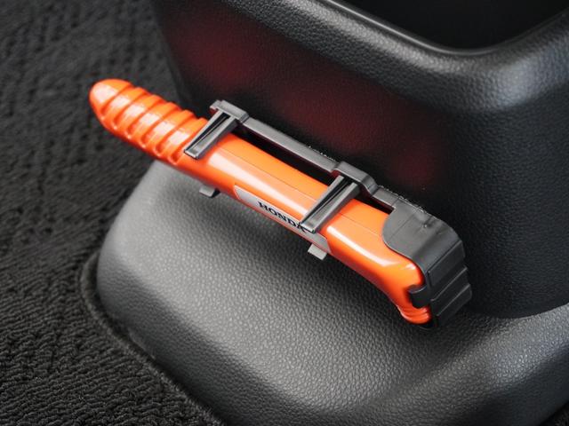 N-BOXカスタム ベースグレード 2年保証 フルセグ Rカメラ LEDヘッドライト オートリトラミラー リア左右パワースライドドア オートライト ドラレコ 運転席助手席シートヒーター コンビニフック付シートバックテーブル 14AW(15枚目)