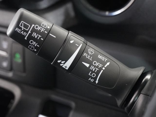 N-BOXカスタム ベースグレード 2年保証 フルセグ Rカメラ LEDヘッドライト オートリトラミラー リア左右パワースライドドア オートライト ドラレコ 運転席助手席シートヒーター コンビニフック付シートバックテーブル 14AW(37枚目)