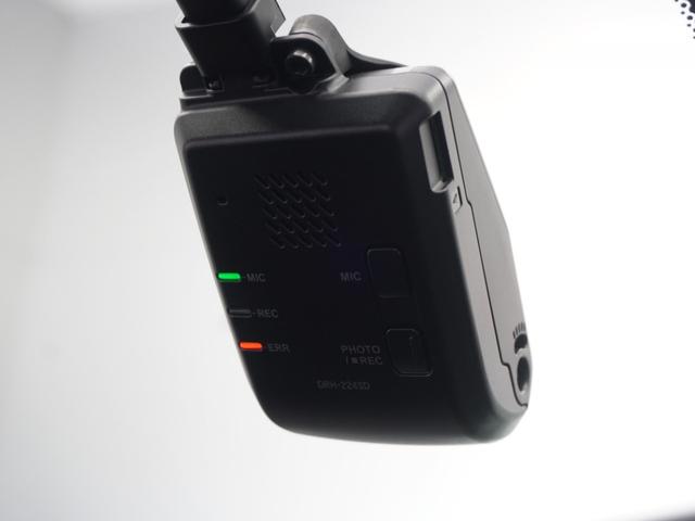 ZR-V e:HEVZ 2年保証 4WD マルチビューカメラシステム アダプティブドライビングビーム 後退出庫サポート ハンズフリーアクセスパワーテールゲート フルセグ 運転席助手席シートヒーター 18AW ドラレコ(6枚目)