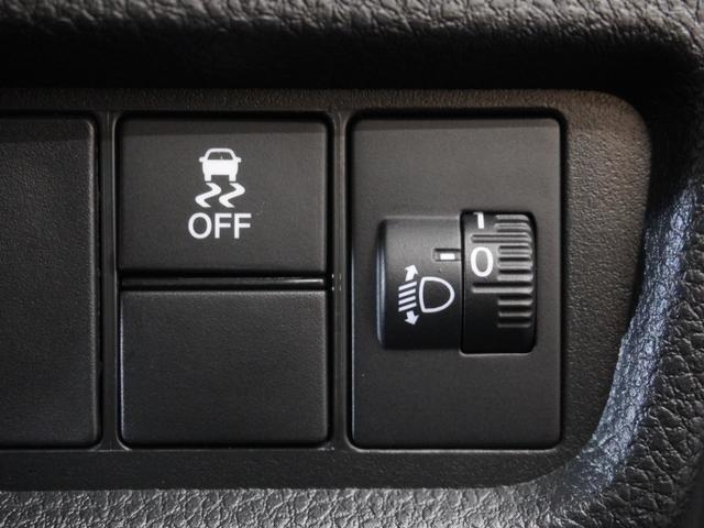 ＷＲ－Ｖ Ｚブラックスタイル　２年保証　フルセグ　Ｒカメラ　ＬＥＤヘッドライト　フォグライト　本革巻ステアリングホイール＋セレクトレバー　リアセンターアームレスト　パーセルカバー　コンビシート　１７ＡＷ　ブラックスタイル専用装備（31枚目）