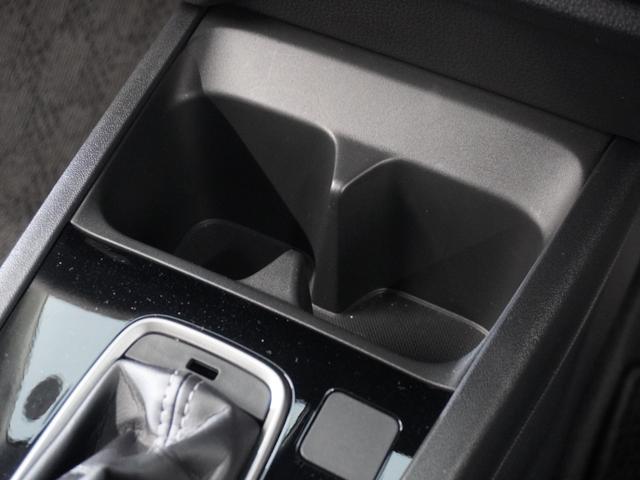 ＷＲ－Ｖ Ｚブラックスタイル　２年保証　フルセグ　Ｒカメラ　ＬＥＤヘッドライト　フォグライト　本革巻ステアリングホイール＋セレクトレバー　リアセンターアームレスト　パーセルカバー　コンビシート　１７ＡＷ　ブラックスタイル専用装備（41枚目）