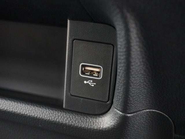 ＷＲ－Ｖ Ｚブラックスタイル　２年保証　フルセグ　Ｒカメラ　ＬＥＤヘッドライト　フォグライト　本革巻ステアリングホイール＋セレクトレバー　リアセンターアームレスト　パーセルカバー　コンビシート　１７ＡＷ　ブラックスタイル専用装備（42枚目）