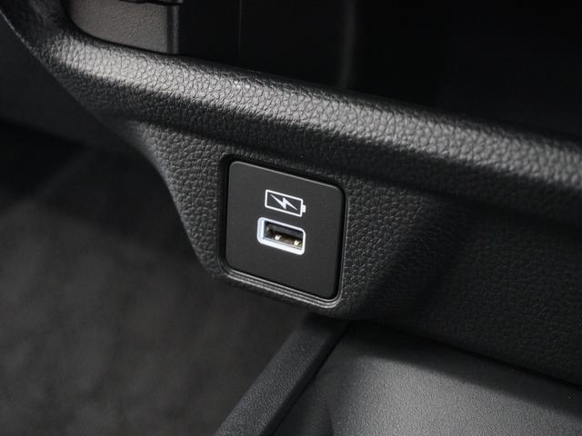 ＷＲ－Ｖ Ｚブラックスタイル　２年保証　フルセグ　Ｒカメラ　ＬＥＤヘッドライト　フォグライト　本革巻ステアリングホイール＋セレクトレバー　リアセンターアームレスト　パーセルカバー　コンビシート　１７ＡＷ　ブラックスタイル専用装備（43枚目）